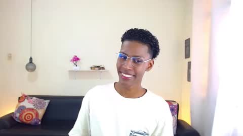 Snapshot of maiki18 chatting on February 26, 2:05 pm I am Maik online show from February 26, 2:05 pm