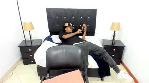 M A I K O L -- M O N S T E R C O C L online show from September 9, 3:50 am