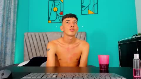 Maikol online show from April 10, 3:06 pm