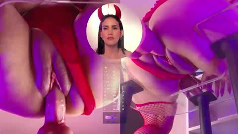 Mailen online show from November 27, 11:23 pm