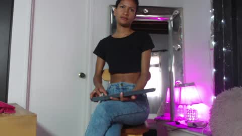 mailyn_gold online show from April 18, 12:07 pm