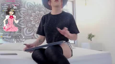 Zamara.... online show from December 2, 2:48 pm