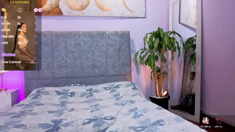 MAITE STONE1 online show from April 10, 6:30 am