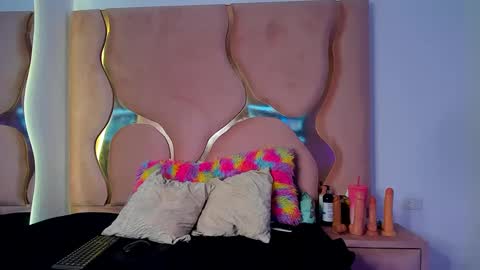 maite online show from February 22, 2:19 pm