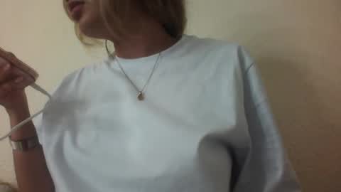 majo_gomezz online show from February 25, 11:30 pm