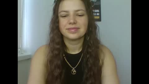 make_mesmile online show from March 5, 7:06 am