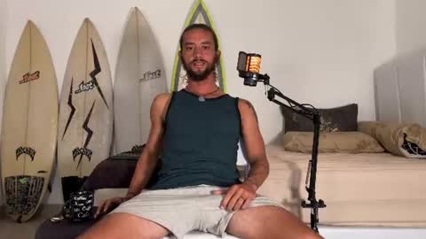 Mack  Makingmoans Twitter online show from June 29, 2:08 am