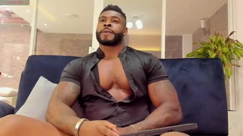 Makonnen online show from February 26, 9:20 pm