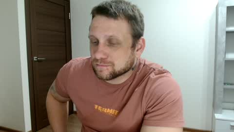 malchyshka online show from April 6, 8:21 pm