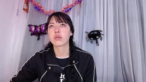 malejacs01 online show from October 13, 11:34 am