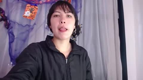 malejacs01 online show from October 15, 11:55 am