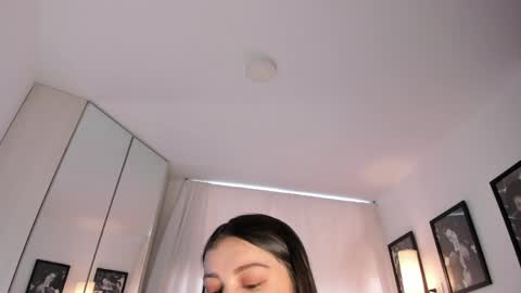 malena99_ online show from May 23, 7:32 pm