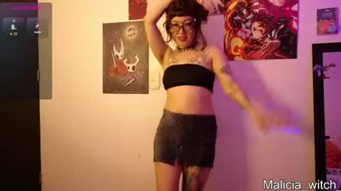 Mar  Alicia     Rosie  v A L I C I A W I T C -  Meg Cherie online show from July 28, 4:10 am