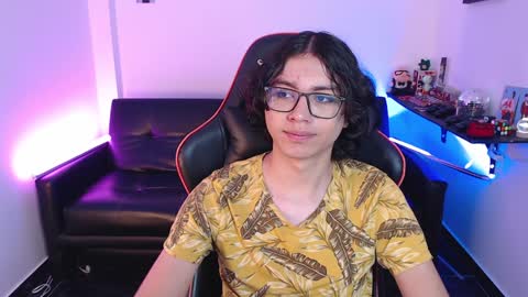 Malik  online show from December 17, 5:58 pm