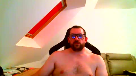 breton online show from October 25, 9:37 pm