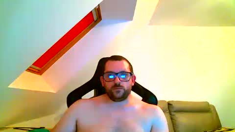 breton online show from October 19, 9:41 pm