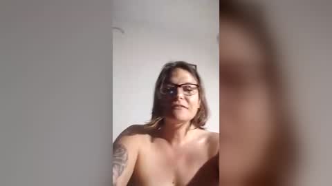 mamabear2727 online show from June 14, 2:08 pm