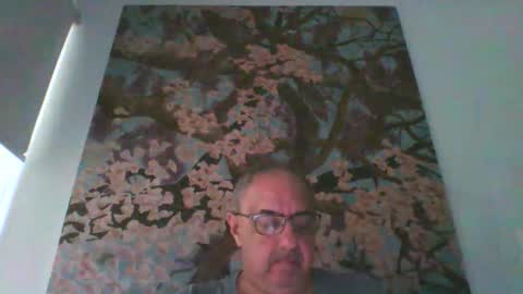 OLDMANFREE online show from April 4, 9:44 pm