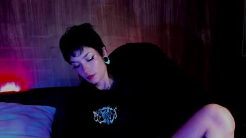   online show from June 18, 12:27 am