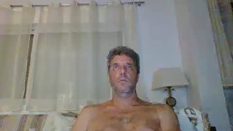 Snapshot of man211172 chatting on September 12, 7:38 pm man211172 online show from September 12, 7:38 pm