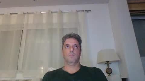 Snapshot of man211172 chatting on November 1, 3:33 pm man211172 online show from November 1, 3:33 pm