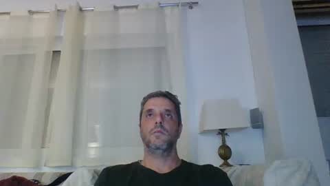 Snapshot of man211172 chatting on January 19, 7:37 pm man211172 online show from January 19, 7:37 pm