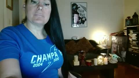 mandaloriangirlsfight online show from April 19, 5:36 pm