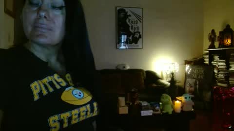 mandaloriangirlsfight online show from December 14, 8:04 pm