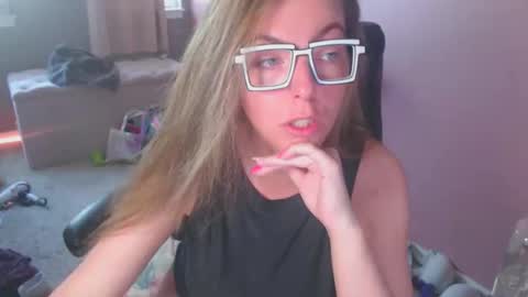 MandyBabyXXX online show from March 31, 6:30 pm