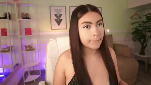 Mandy Collins online show from April 18, 11:56 am