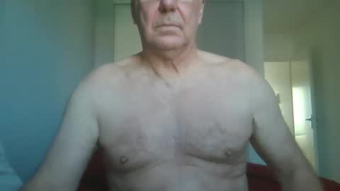 manngrossbite online show from March 15, 9:56 am