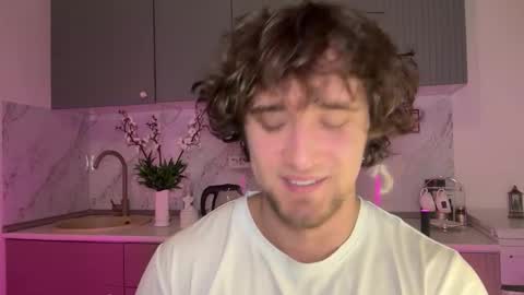 manolein online show from October 30, 3:23 pm