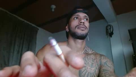 Manolo online show from November 8, 6:33 pm