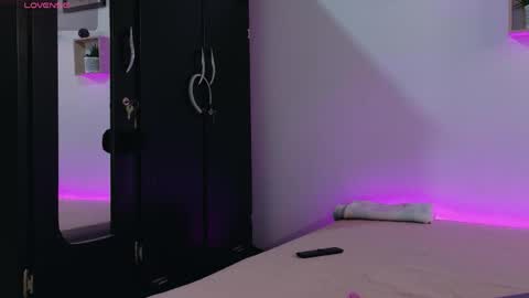 Manu  online show from April 2, 5:09 pm