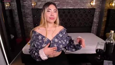 Manuela  online show from December 20, 8:10 am