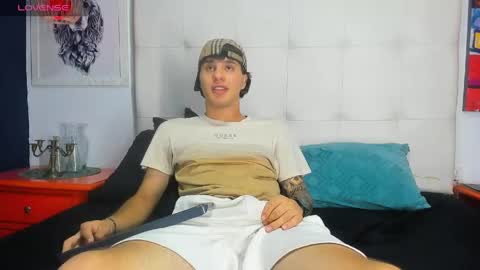 Manuel online show from April 14, 9:01 am