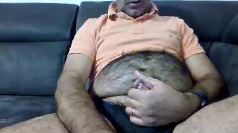 Snapshot of manuv chatting on October 8, 10:59 pm manuv online show from October 8, 10:59 pm