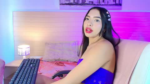 Hi im Mara  online show from April 22, 7:21 pm