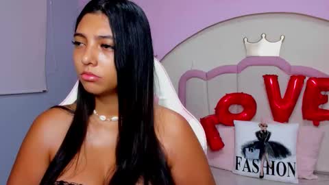 Maraluna online show from February 3, 11:58 am