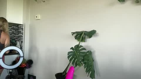 marasecrets online show from May 12, 4:49 pm