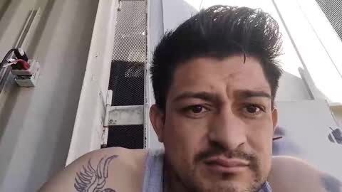 Ernesto online show from February 7, 8:23 pm