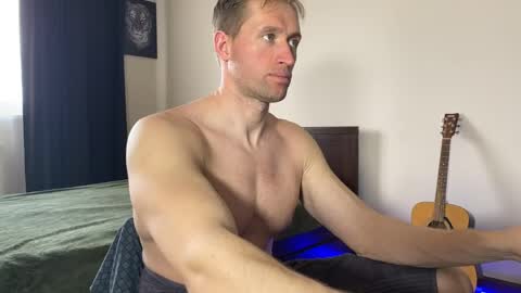alex marvelxx online show from April 10, 1:38 pm