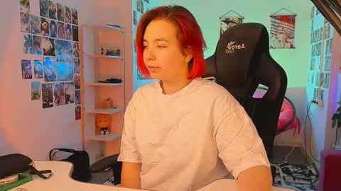 MarcelineChi online show from February 19, 5:50 am