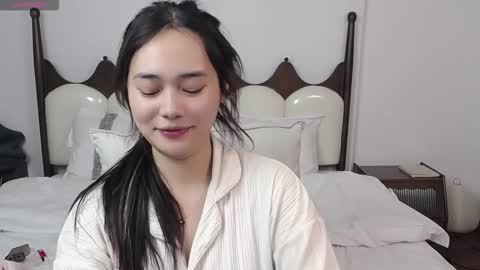 Lena online show from December 14, 3:29 pm