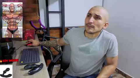 Marck  Independent model  online show from April 20, 2:14 am