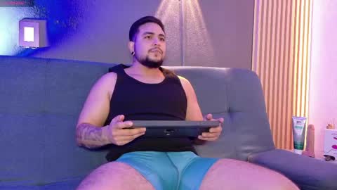 marcus_aress online show from June 1, 11:33 am