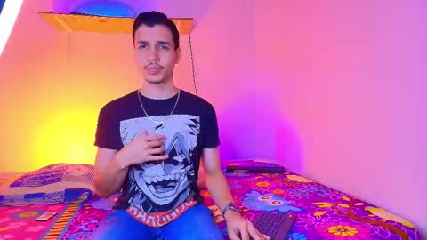 Marcus Hanks online show from November 15, 5:31 am