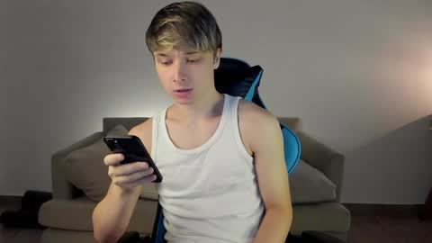 Snapshot of marcussmit chatting on January 31, 8:54 pm Marcus online show from January 31, 8:54 pm