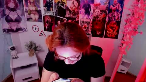 Margaret online show from December 14, 8:04 pm