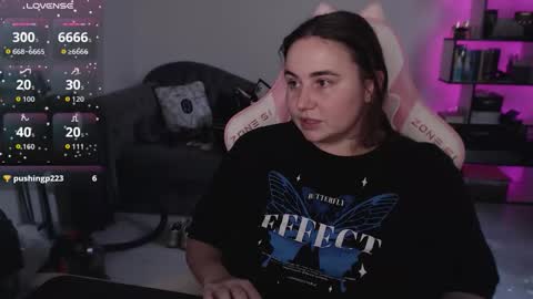 mari moore online show from November 26, 8:55 am